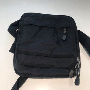 2 for $30 | Derek Alexander travel organizer bag